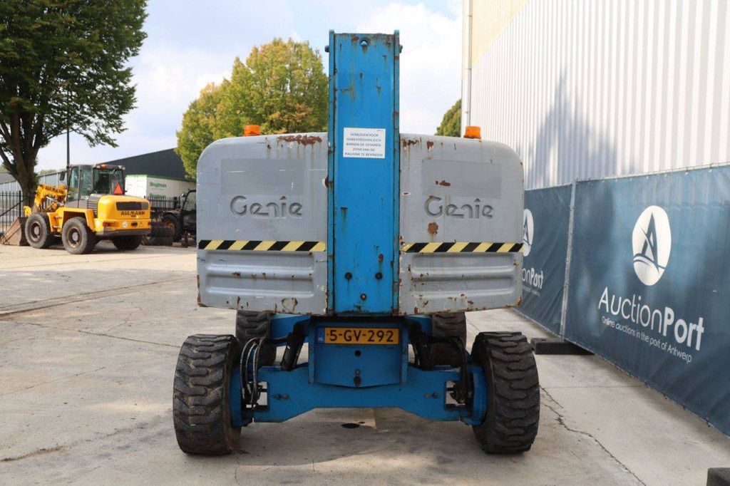 Telescopic boom lift Genie S45 Diesel 15.7m 2006