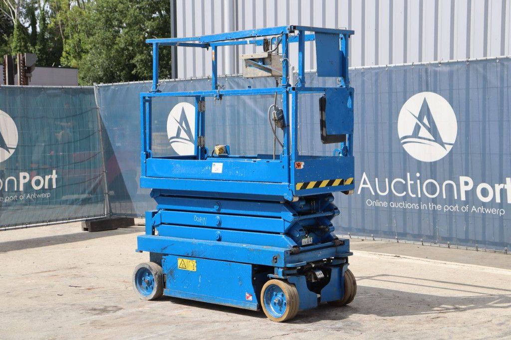 Scissor Lift Skyjack SJ III-3219 Electric 7.8m 2012