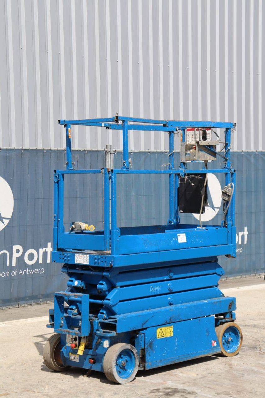 Scissor Lift Skyjack SJ III-3219 Electric 7.8m 2012