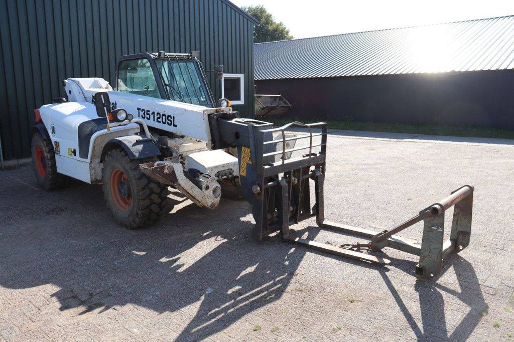 Bobcat T35120SL Diesel-Teleskoplader 3000 kg 11,85 m 2007