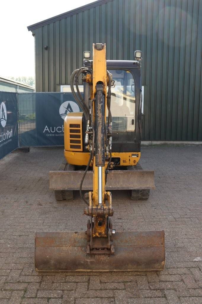 Raupenbagger Caterpillar 302.7D Diesel 2012