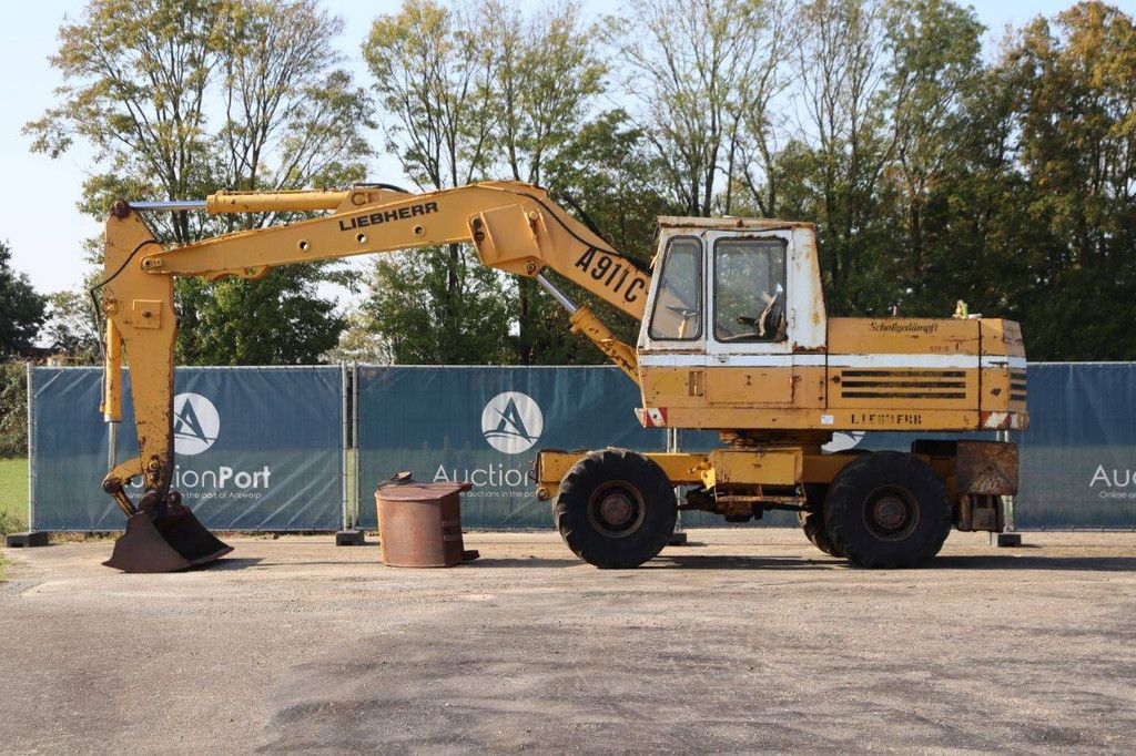 Wheel excavator Liebherr A911C Diesel 88kW 1977