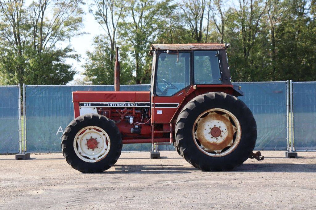 Traktor International Harvester 955-A Diesel 61kW