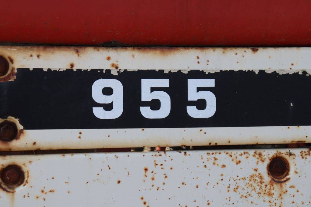 Traktor International Harvester 955-A Diesel 61kW