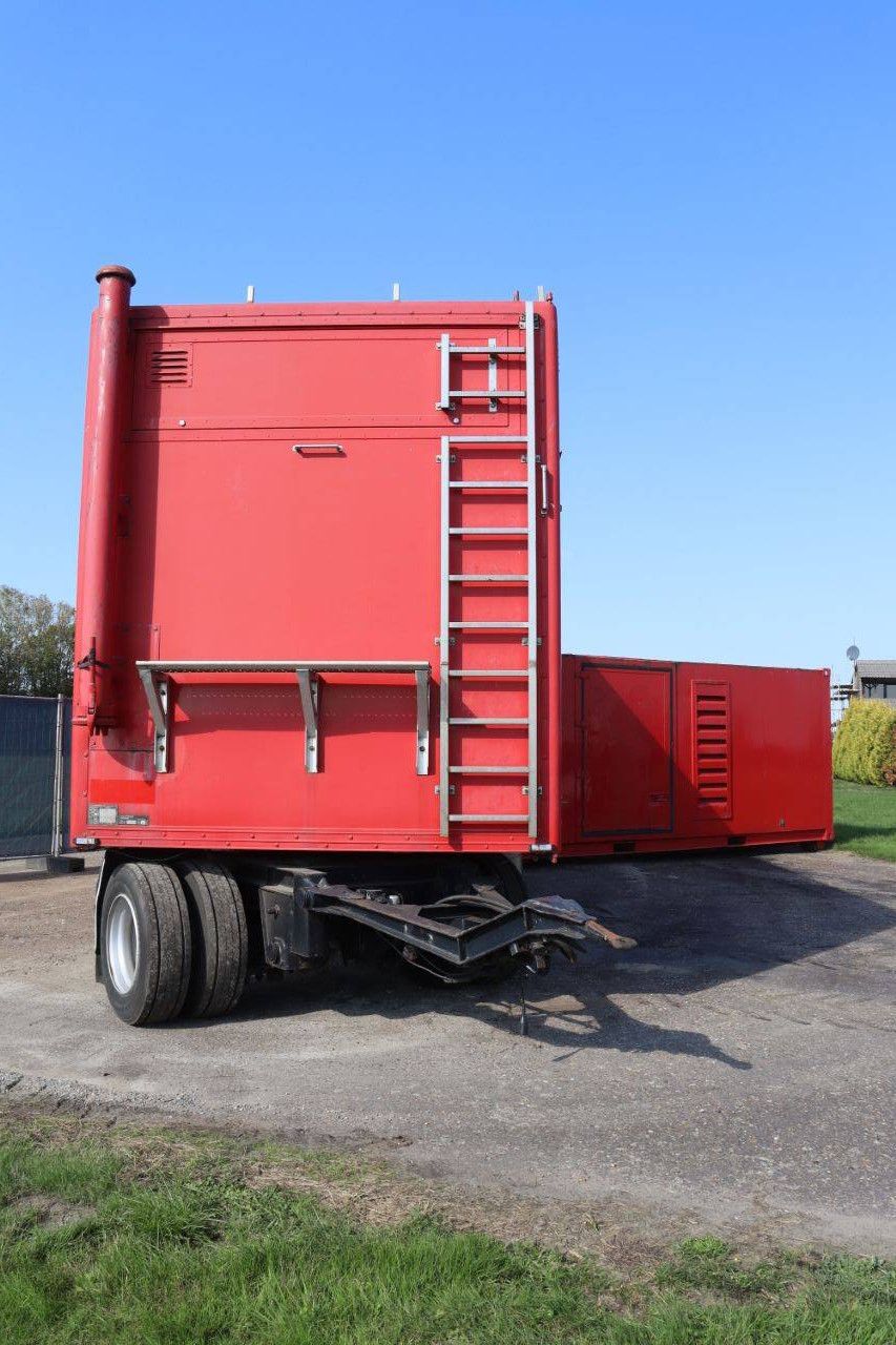 Closed semi-trailer NETAM-FRUEHAUF ANCR 20-110A 1992 + Container VACU-PAK asbestos processing