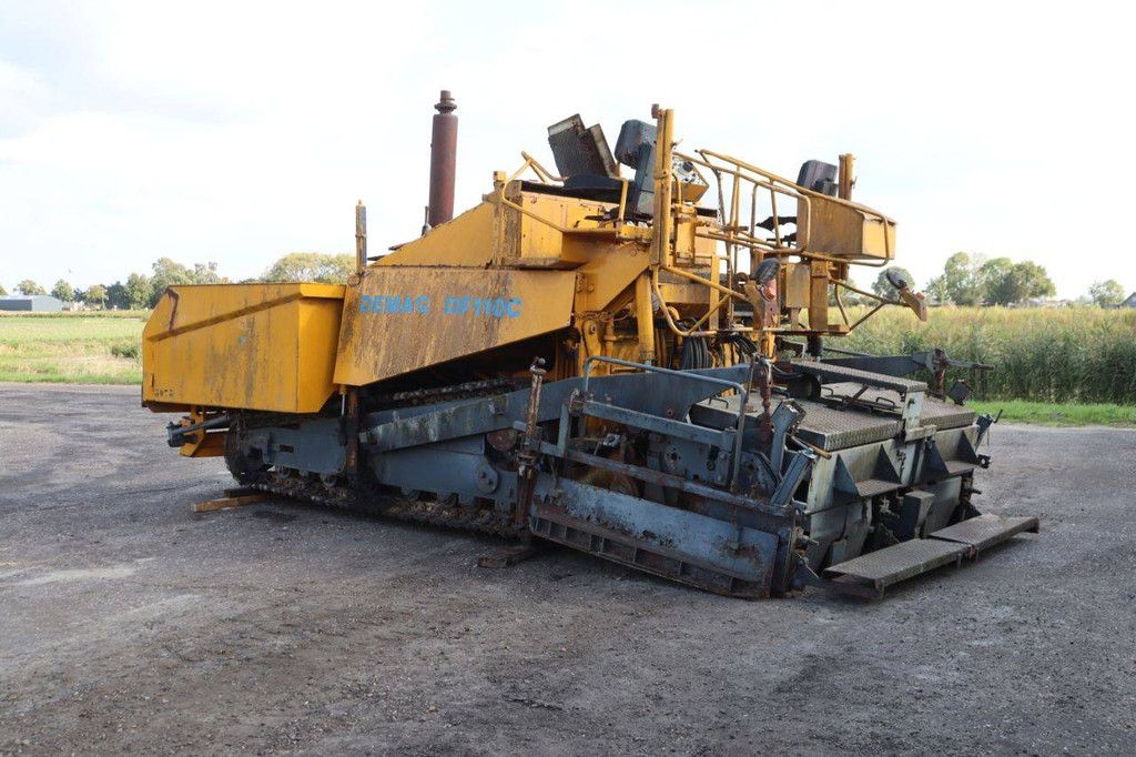 Asphaltfertiger Demag DF1100 Diesel 78kW 1989