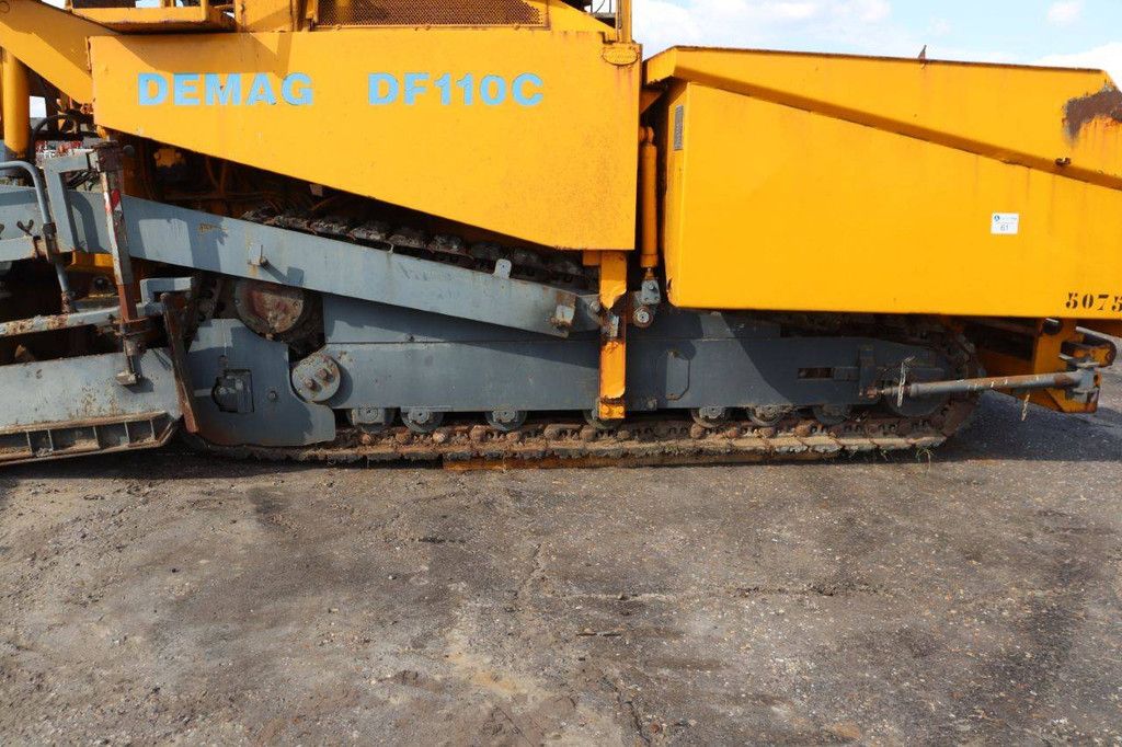 Asphaltfertiger Demag DF1100 Diesel 78kW 1989