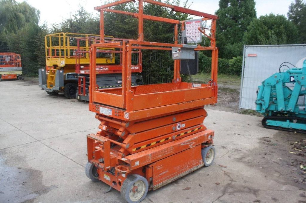 Scissor lift SkyJack SJ3219 Electric 7.8m 2015