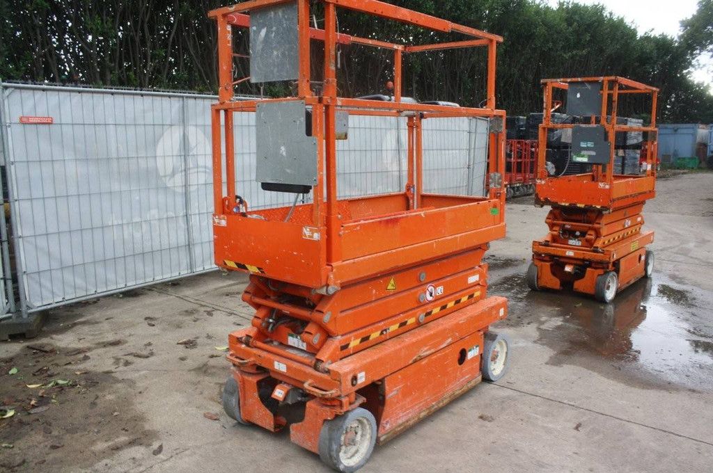 Scissor lift SkyJack SJ3219 Electric 7.8m 2015