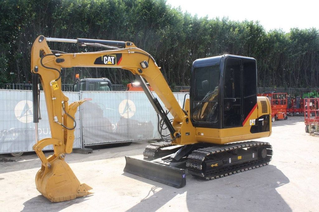 Raupenbagger Caterpillar 306 Diesel 40,5 kW 2013