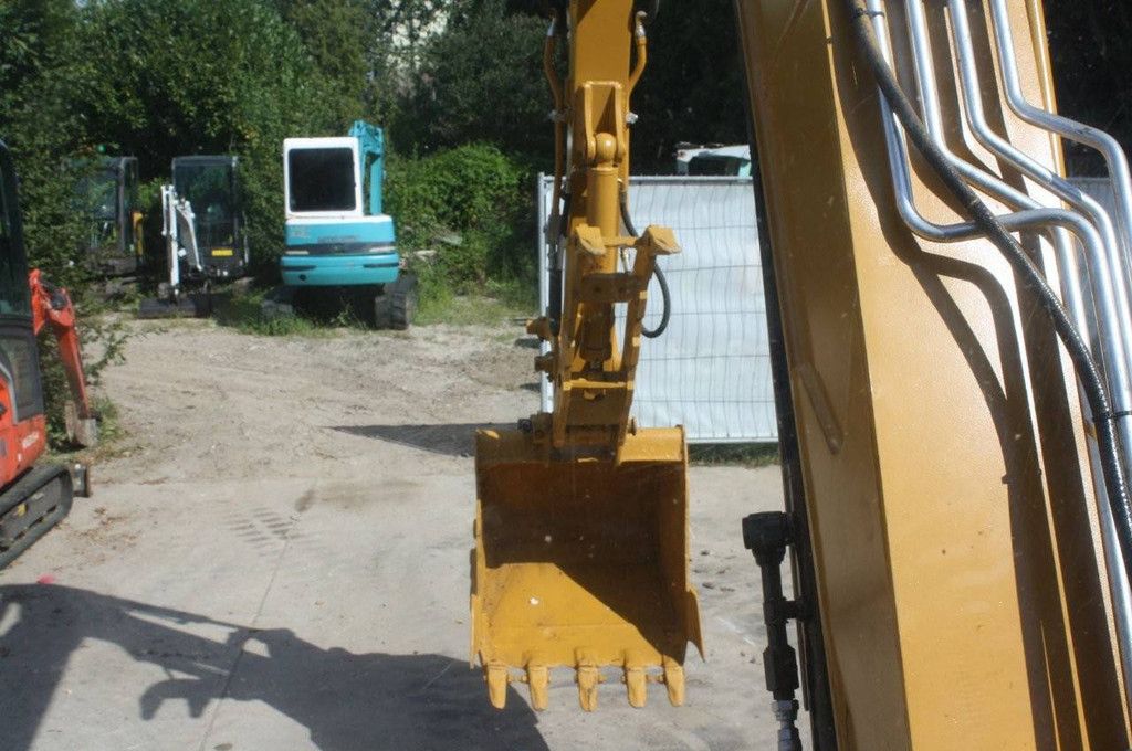 Raupenbagger Caterpillar 306 Diesel 40,5 kW 2013