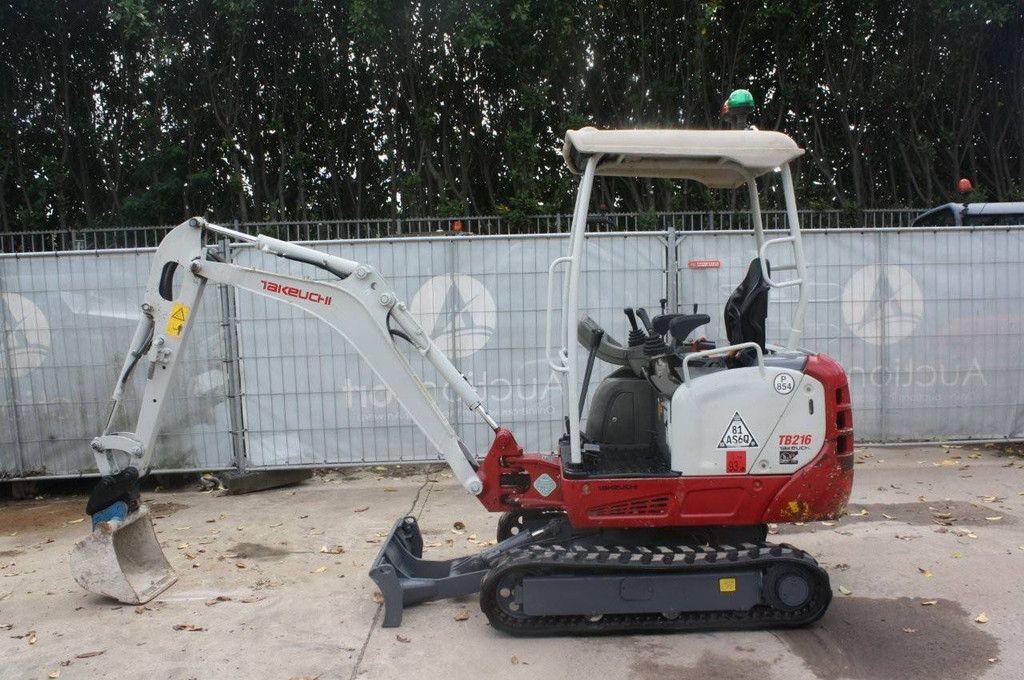 Mini excavator Takeuchi TB216 Diesel 11.5kW 2018