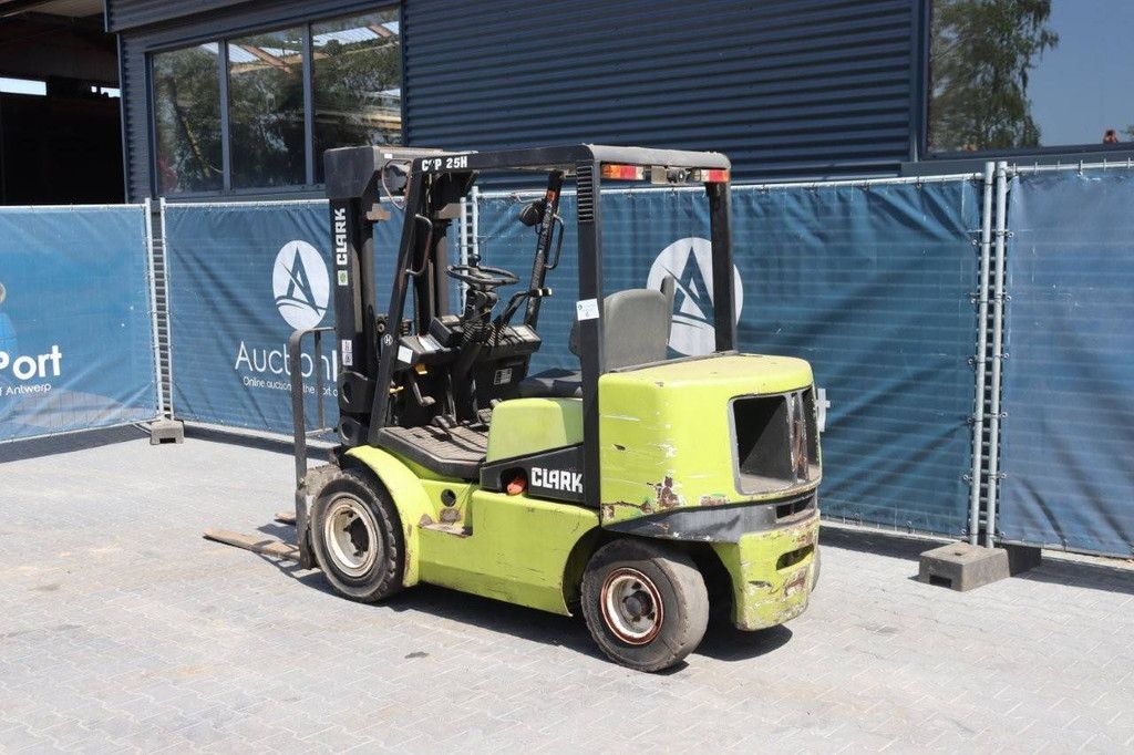 Forklift Clark CGP25H Diesel 2100kg 4.8m