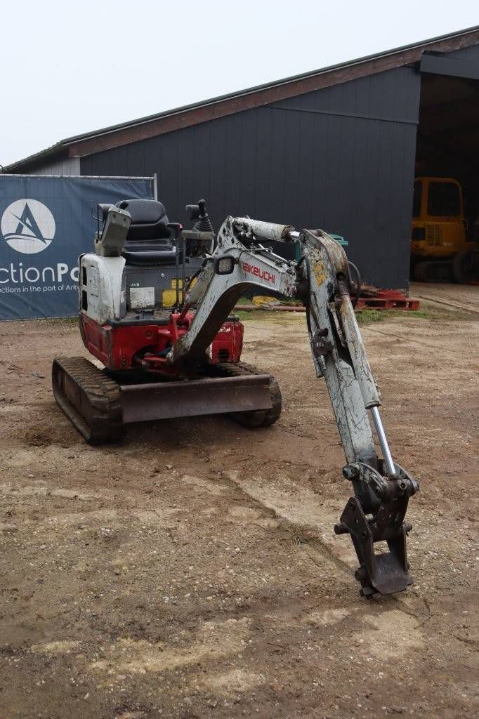 Minigraver Takeuchi TB215R Diesel 2013