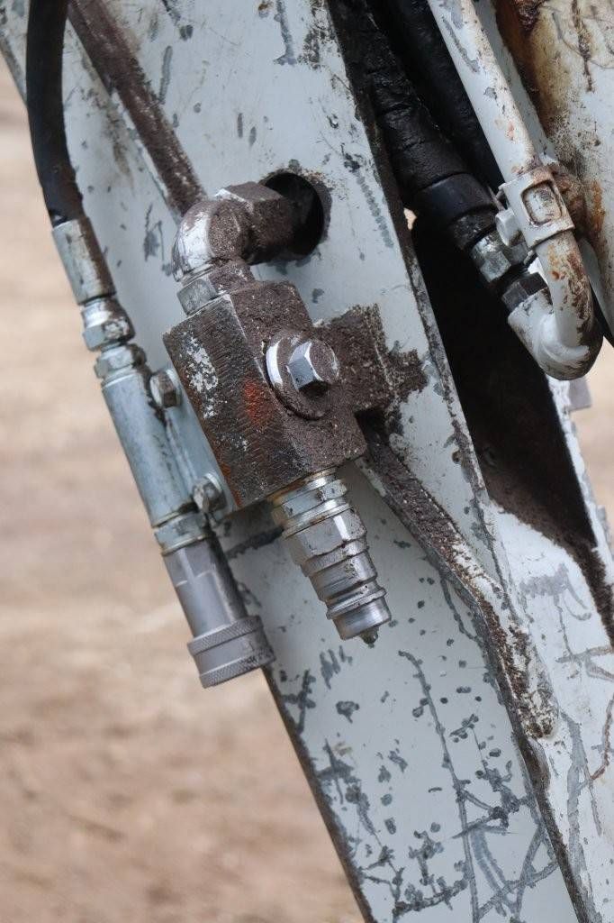 Minigraver Takeuchi TB215R Diesel 2013