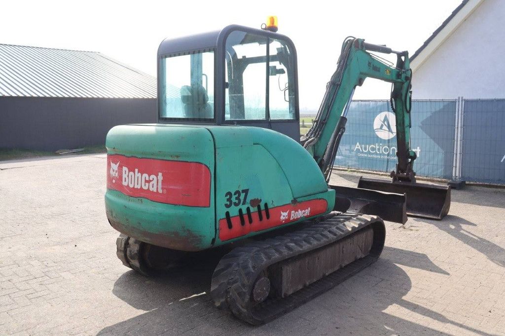 Rupsgraafmachine Bobcat 337 Diesel 2004