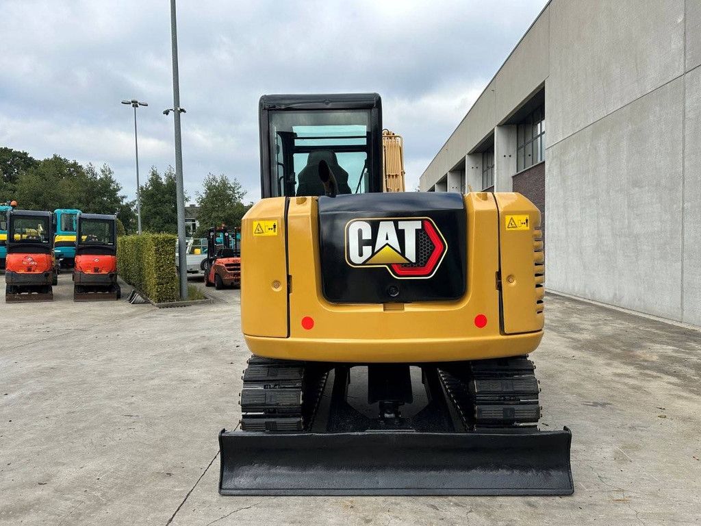 Raupenbagger Caterpillar 305.5E2 Diesel 2018