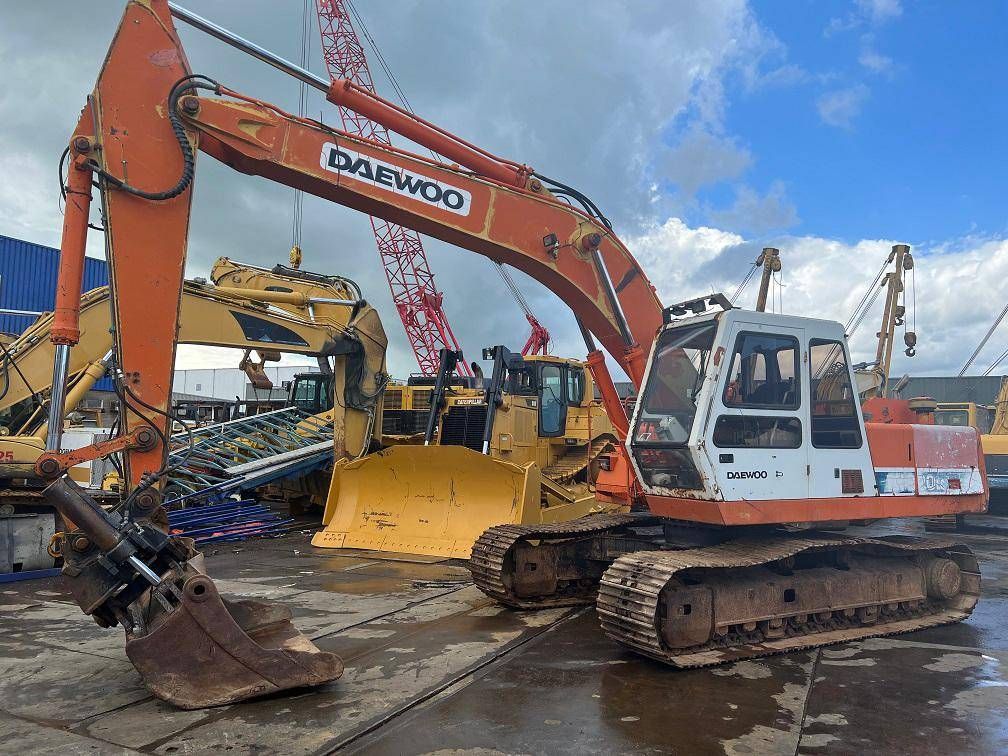 Raupenbagger Daewoo 220LC Diesel