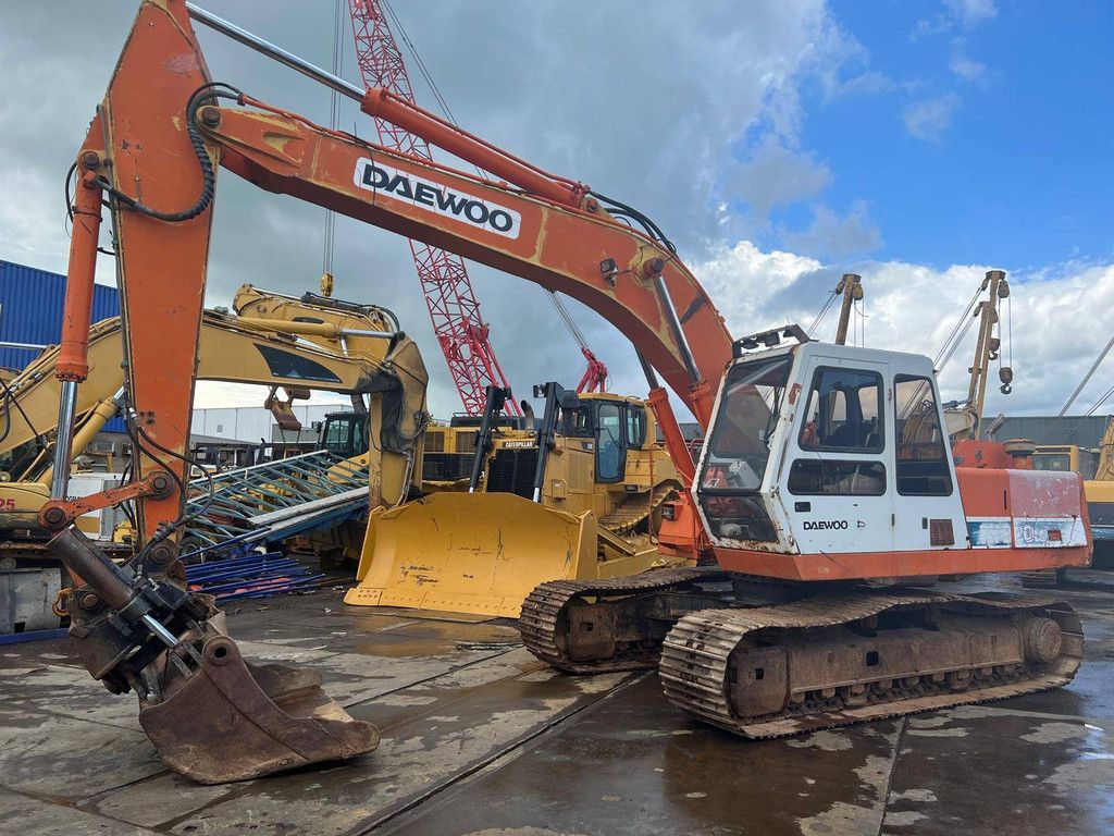 Raupenbagger Daewoo 220LC Diesel