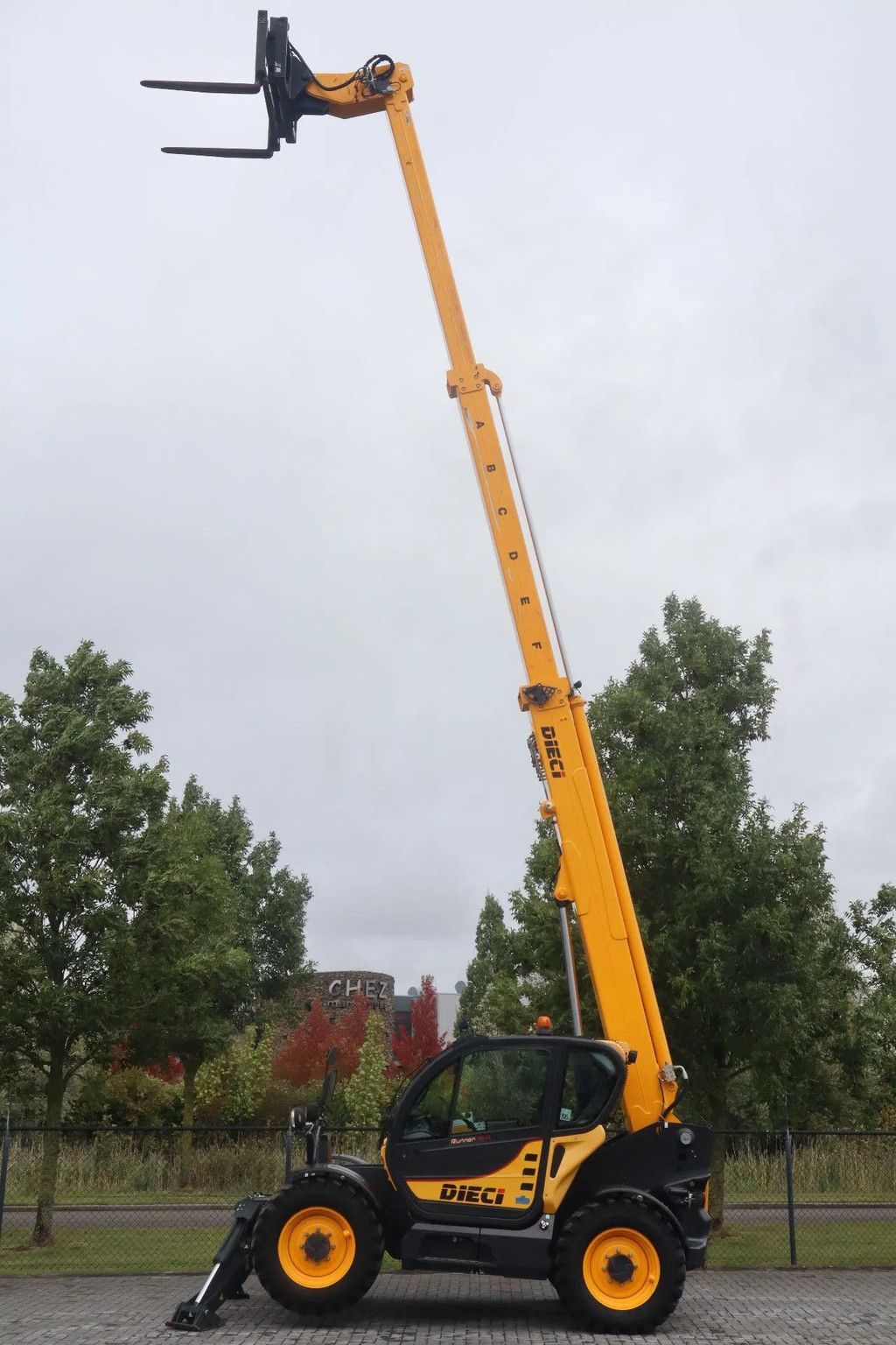 Dieci RUNNER 40.13 | HYDR. FORKS | LOW HOURS