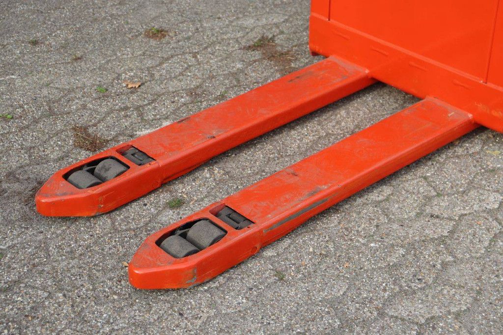 Niederhubwagen Linde T30 Elektro 3000kg 2009
