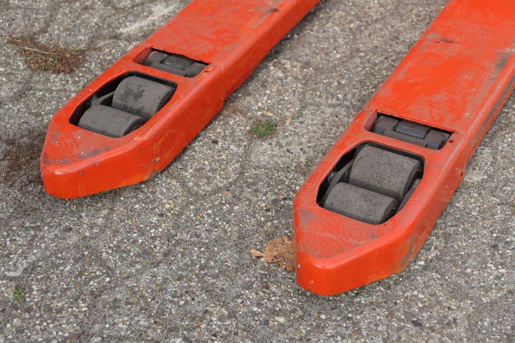 Niederhubwagen Linde T30 Elektro 3000kg 2009
