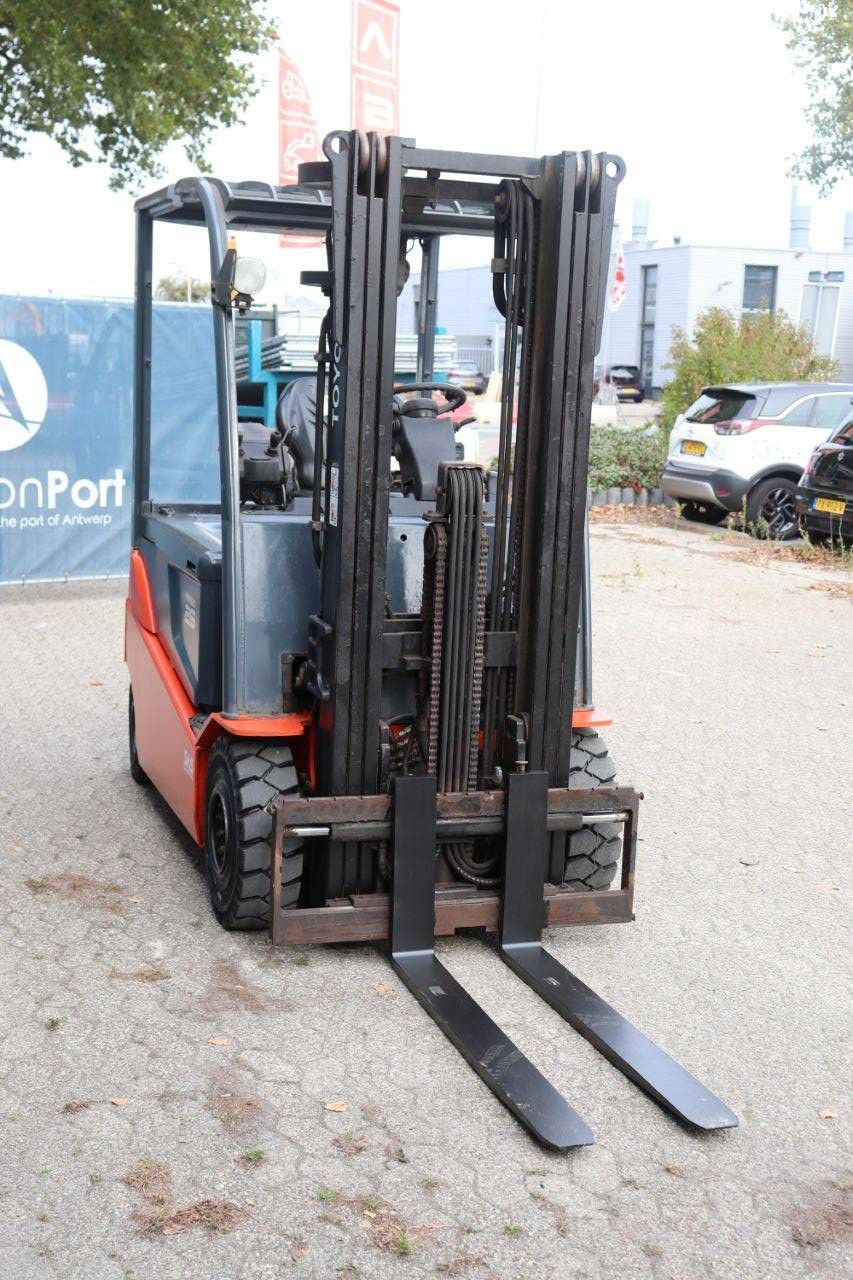 Heftruck Toyota 8FBMT25 Elektrisch 2500kg 5.5m 2013