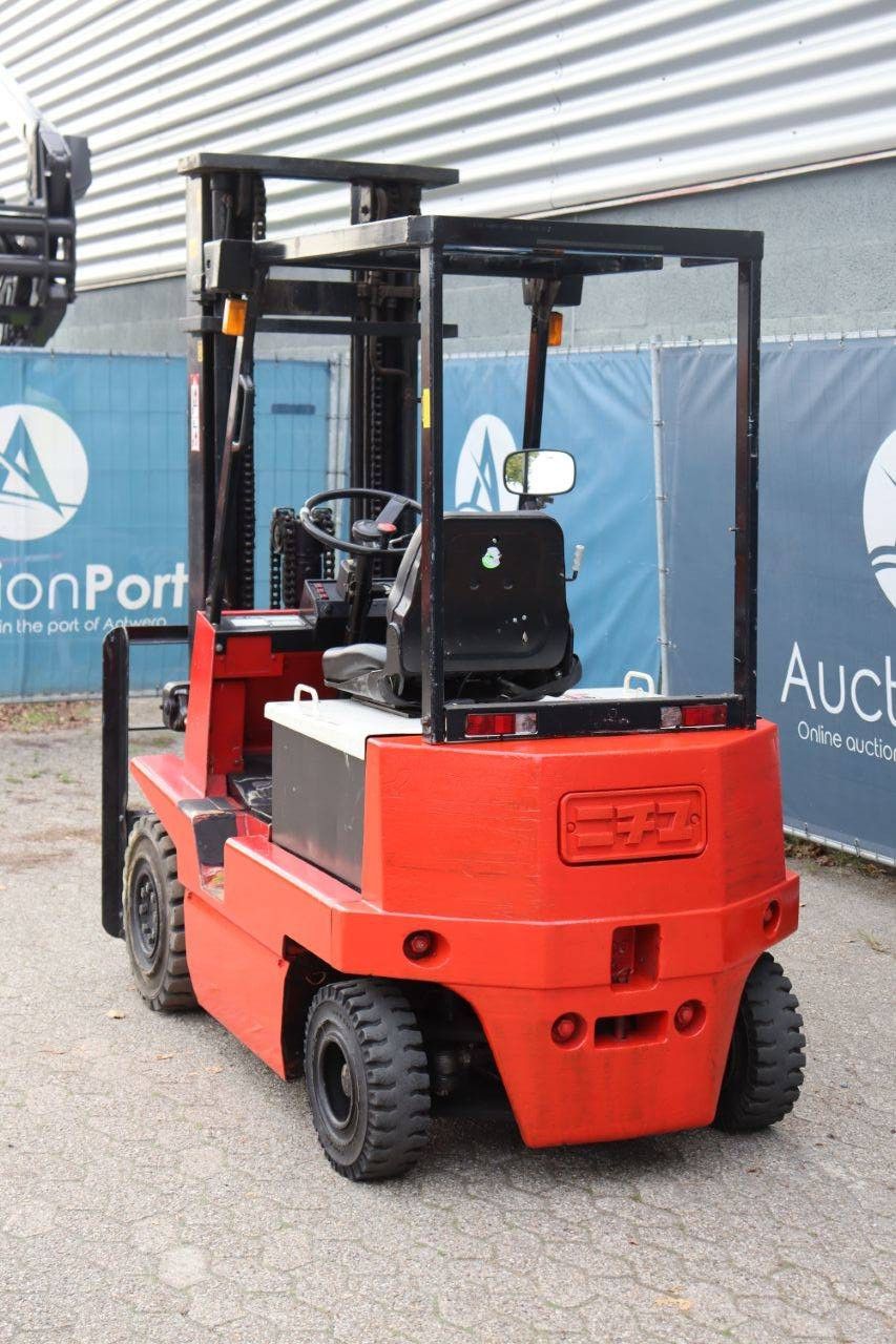 Gabelstapler NYK FB20 Elektro 1050kg 5,5m