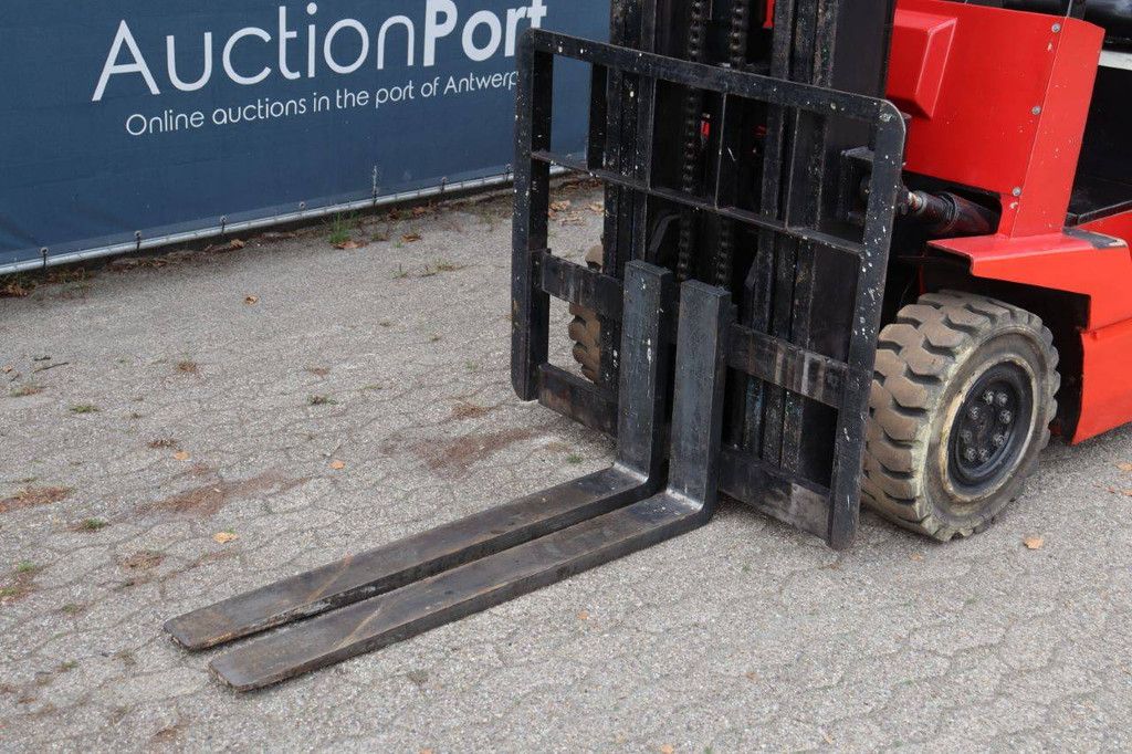 Gabelstapler NYK FB20 Elektro 1050kg 5,5m