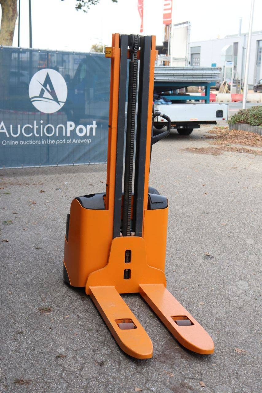 Hochhubwagen Still EGV10 Elektro 1000kg 3,72m 2001