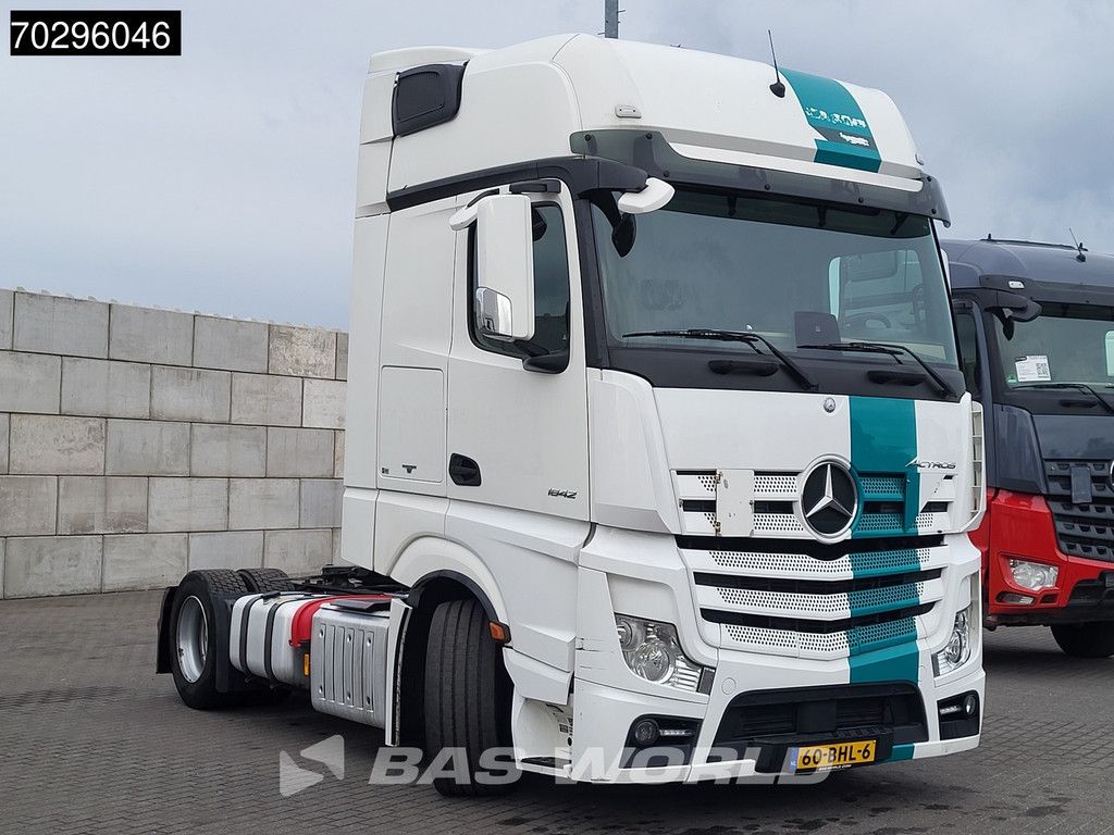 Mercedes Actros Actros 1842 4X2 GigaSpace NL-Truck Mega 2xTanks ACC Standklima Euro 6