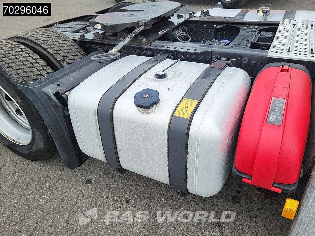 Mercedes Actros Actros 1842 4X2 GigaSpace NL-Truck Mega 2xTanks ACC Standklima Euro 6