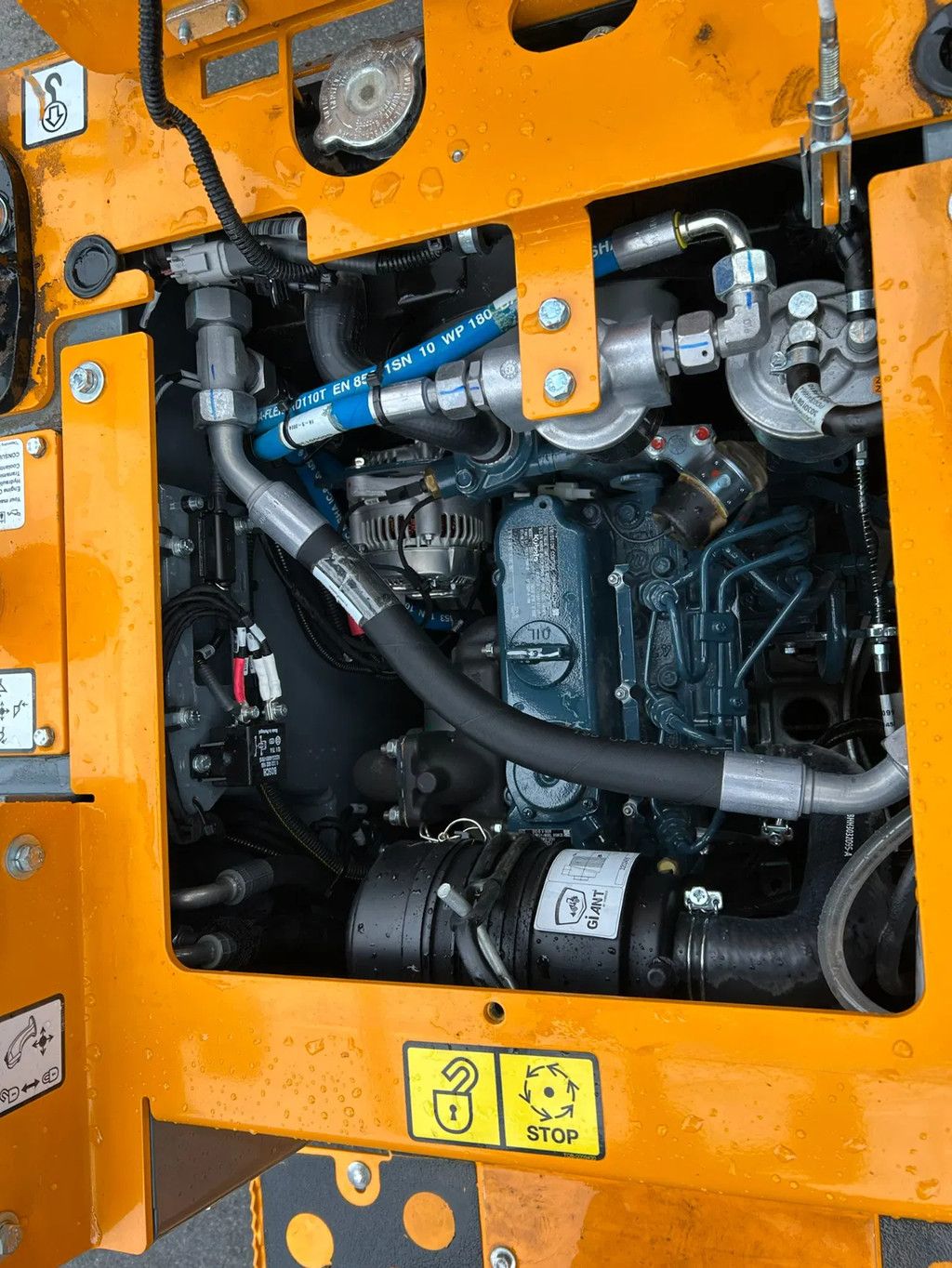 Giant G1200