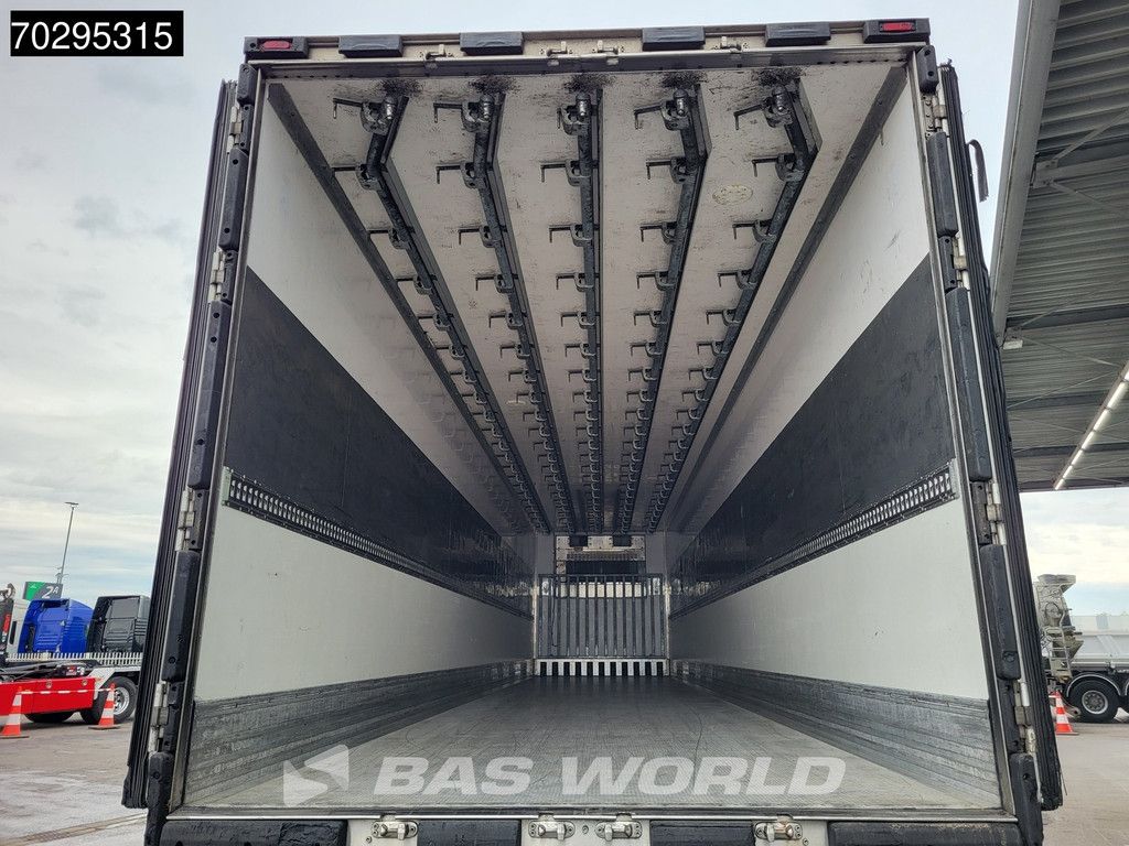Lamberet SR2B-5T8-1B 3 axles 5x meat rails