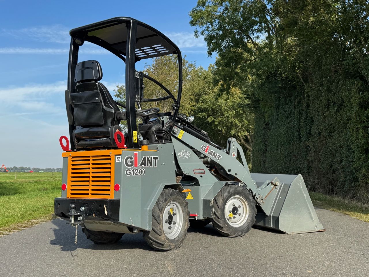 Nagenoeg nieuwe Giant 1200