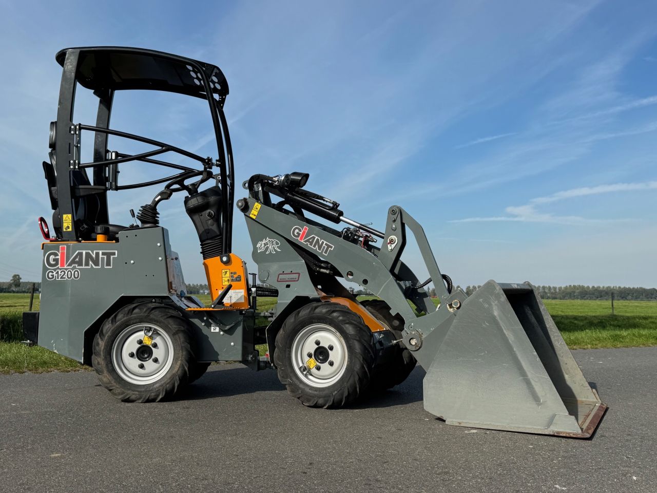 Nagenoeg nieuwe Giant 1200