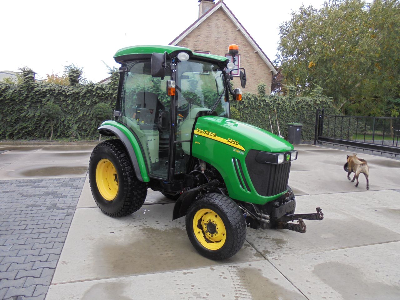 John deere 3520