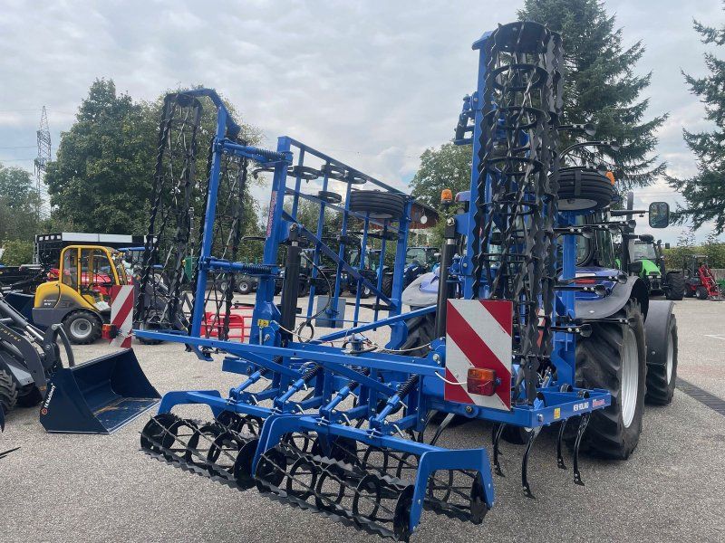 New Holland SBMV 550