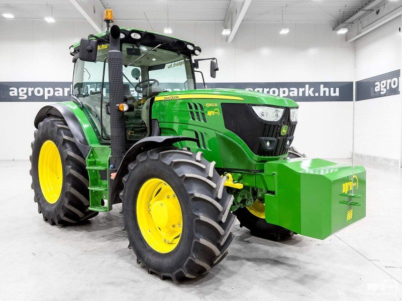 John Deere 6140R