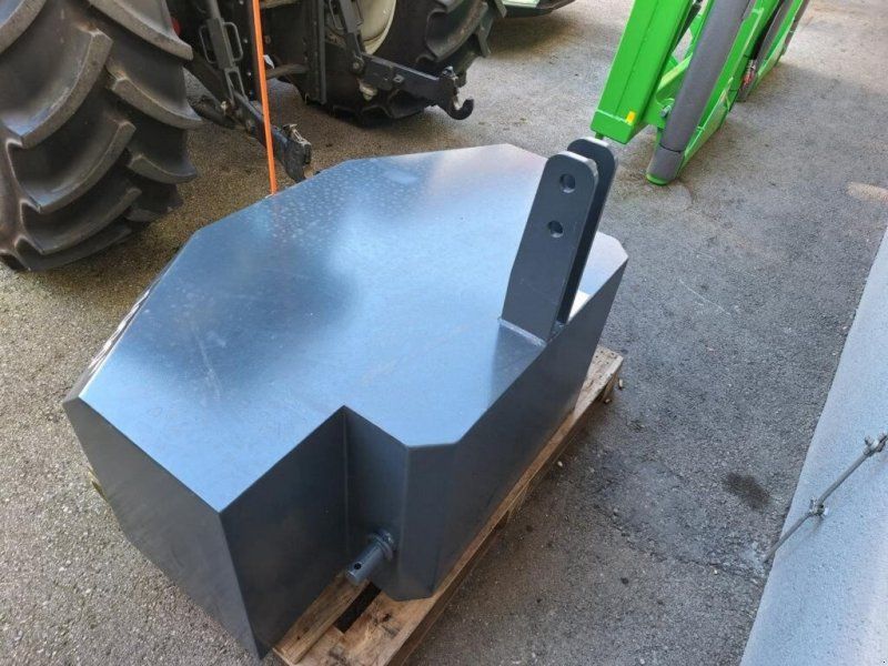 1000 kg