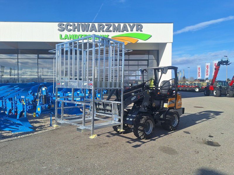 Fliegl AgroCenter Arbeitsbühne hoch