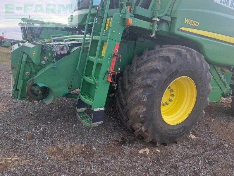 John Deere w650