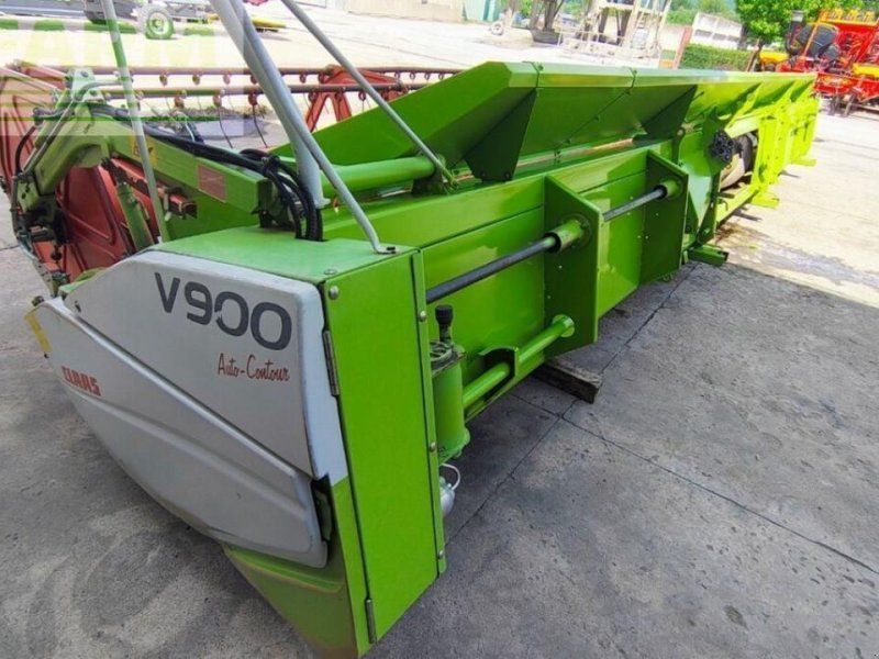 Claas v900