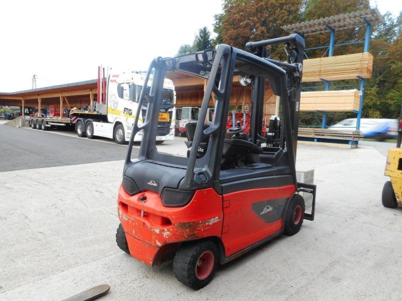 Linde e30l-01 mit freihubmast + ss ( batt. 2021 )