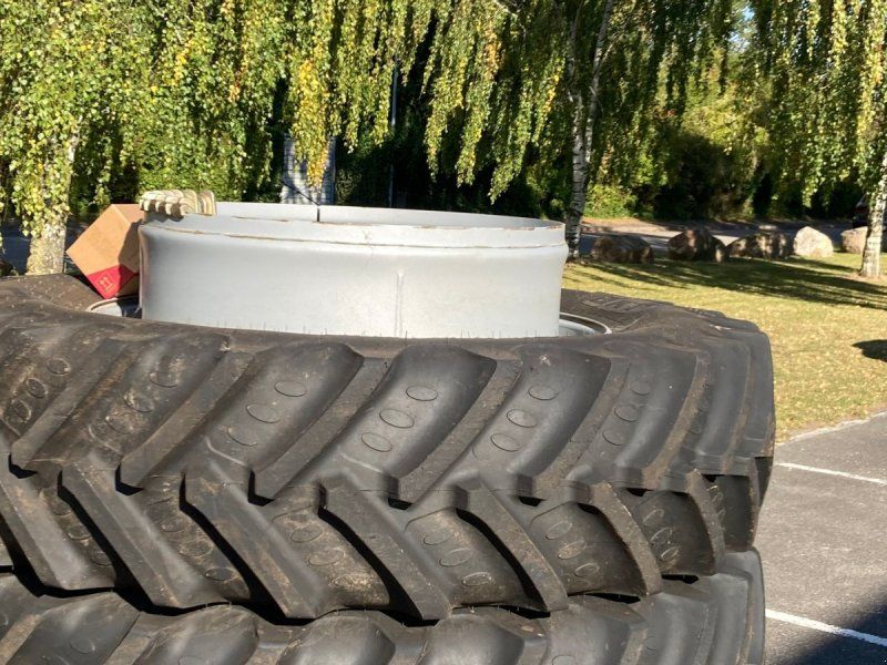 BKT 520/85R50  BKT 520/85R50