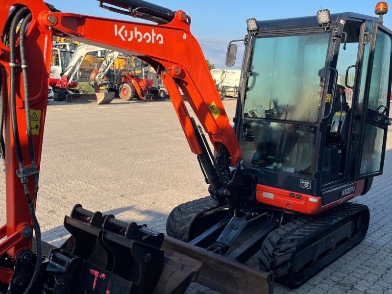 Kubota kx027-4 rotortilt svensker skovl og 2 graveskovle