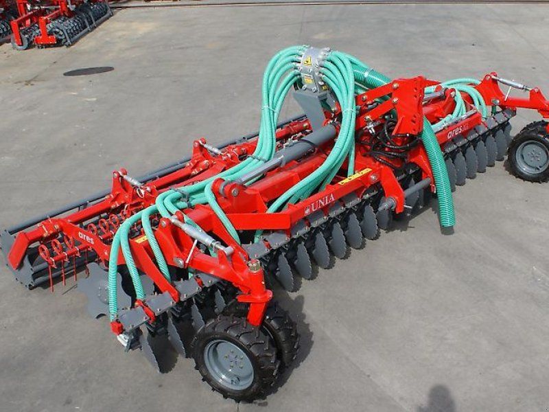 Unia Ares XLA H6 Güllescheibenegge 6m Vogelsang EasyCut 24 Verteiler