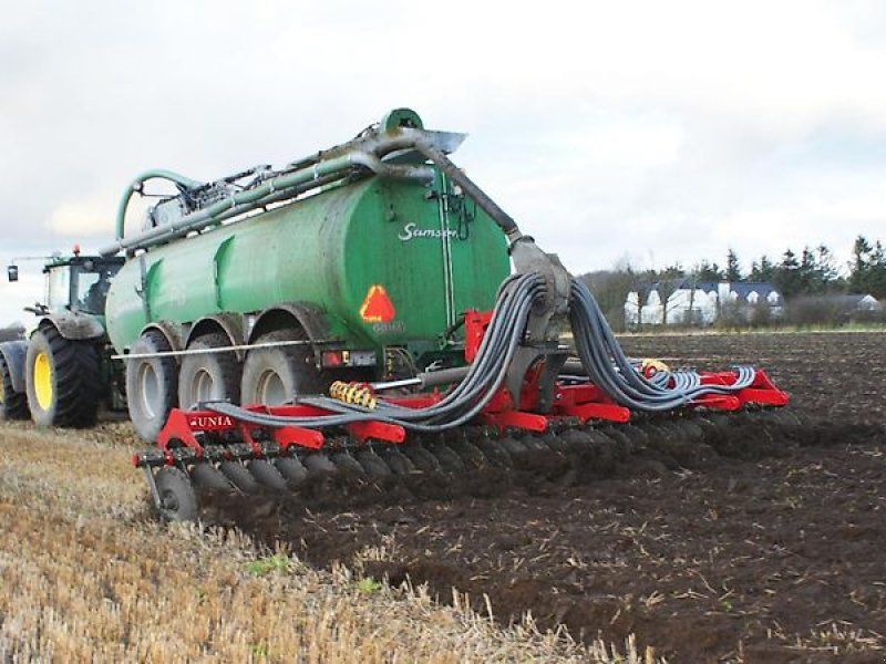 Unia Ares XLA H6 Güllescheibenegge 6m Vogelsang EasyCut 24 Verteiler