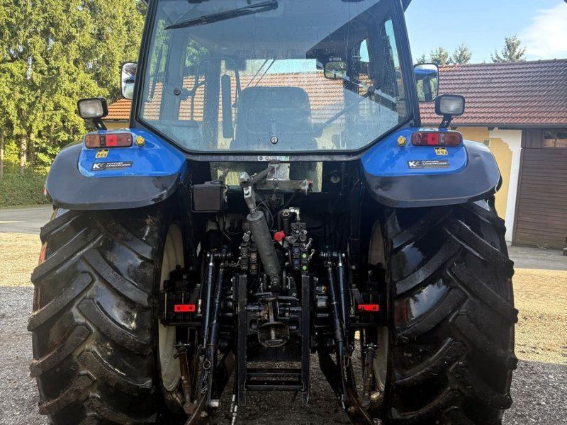 New Holland TS115