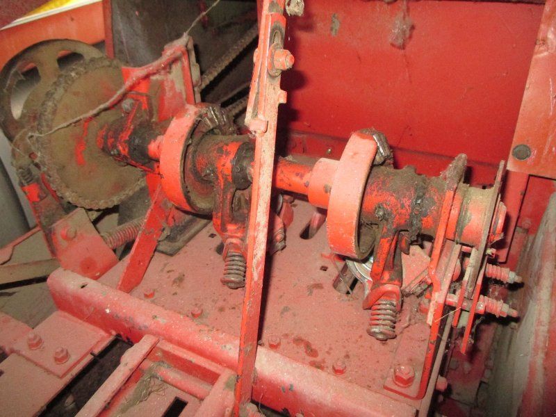 Massey Ferguson 124